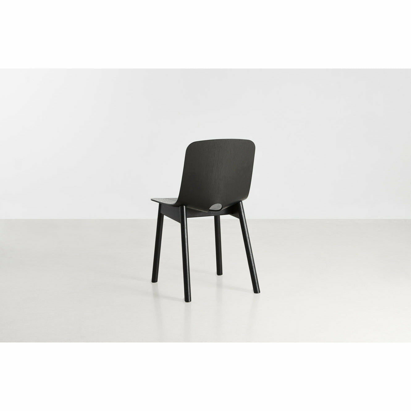 WOUD - Mono dining chair - Black - WOUD - DesignGaragen.dk