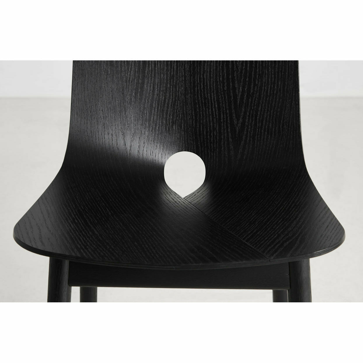 WOUD - Mono dining chair - Black - WOUD - DesignGaragen.dk