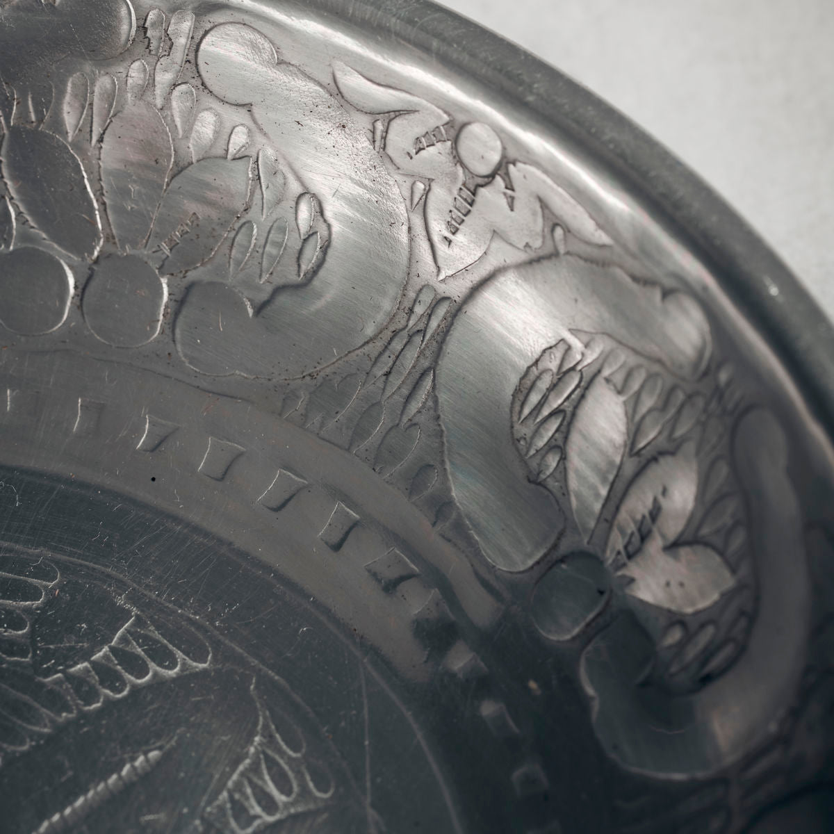 House Doctor - Bakke, Tura, Antique Silver - H: 3 cm, Dia: 15 cm