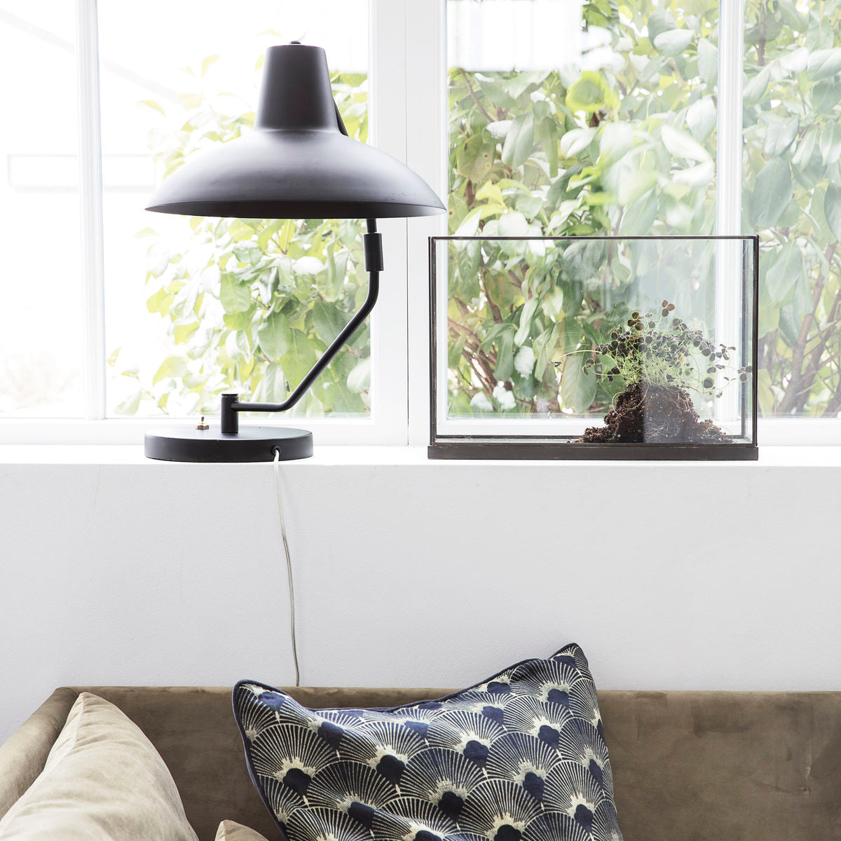 House Doctor - Displaybox, Antik metallic - l: 40 cm, b: 11 cm, h: 27 cm