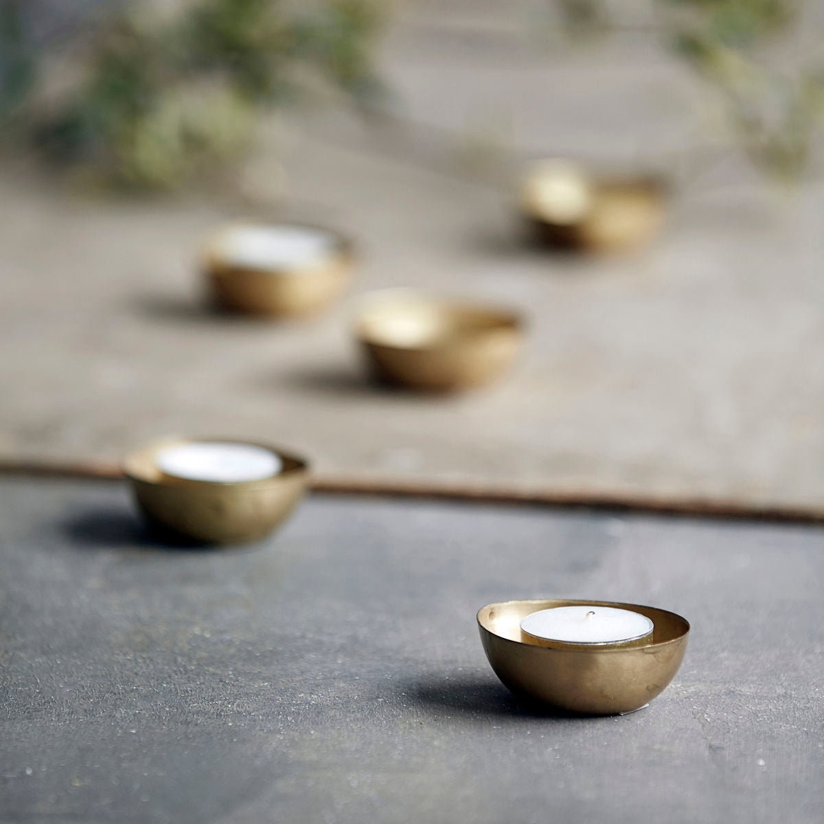 House Doctor - värmeljushållare, ägg, mässingpläterad - l: 7 cm, b: 6 cm, h: 2,3 cm