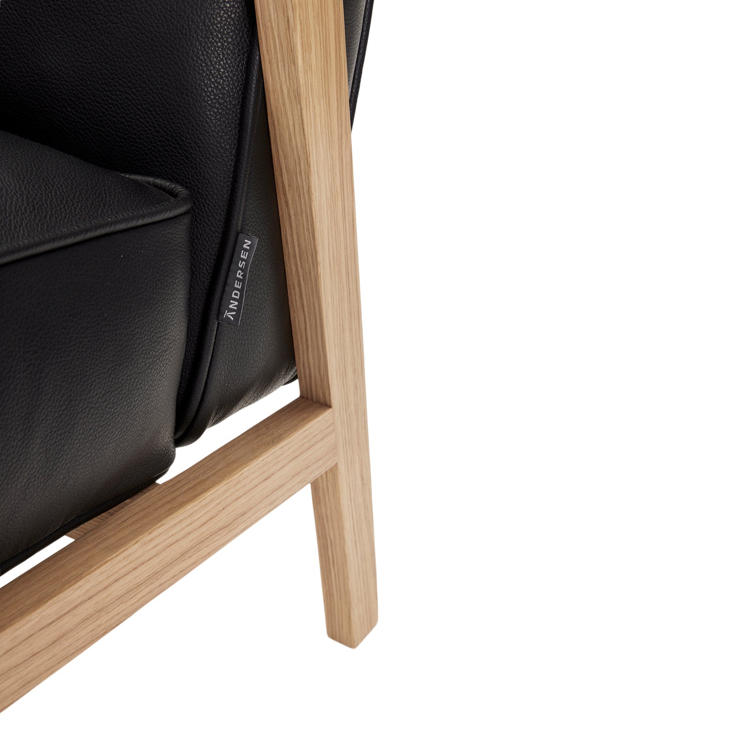 Andersen Möbler - LC1 Lounge Chair - Svart läder/ram i ek