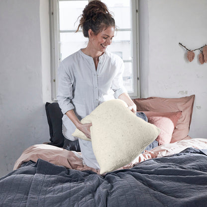 By Nord dekorativt kuddfodral, Ingeborg, Haze-l: 50 cm, b: 50 cm