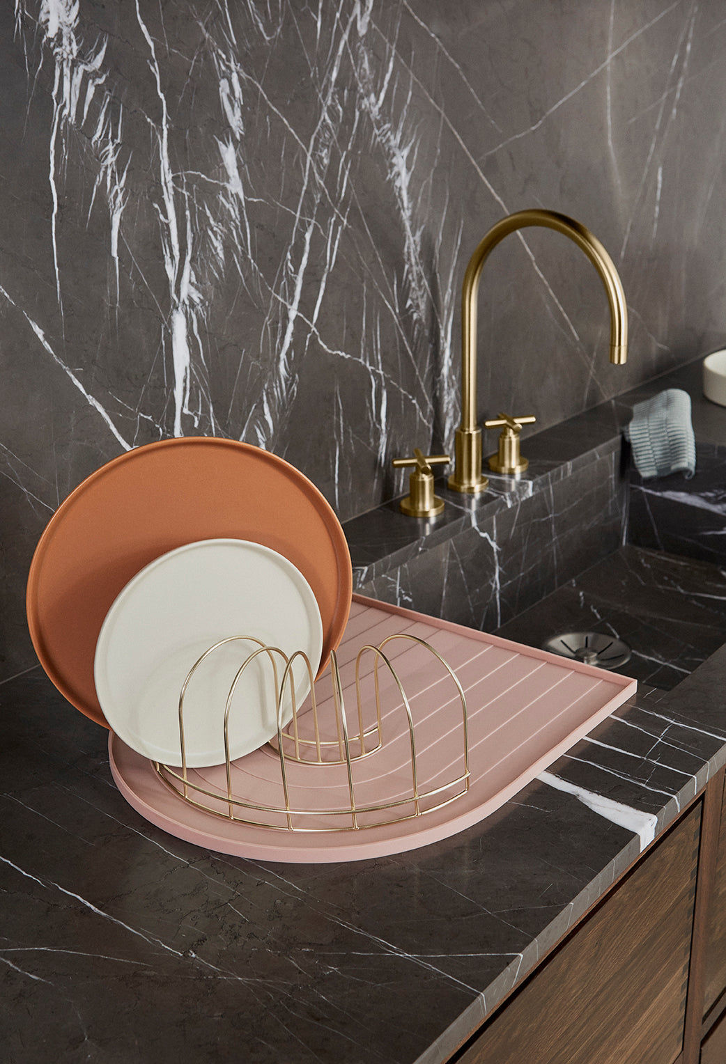 Oyoy Living Dishwash Rack - Brass