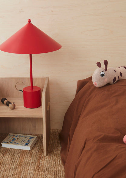 OYOY LIVING Bordslampa Kasa - Körsbärsröd
