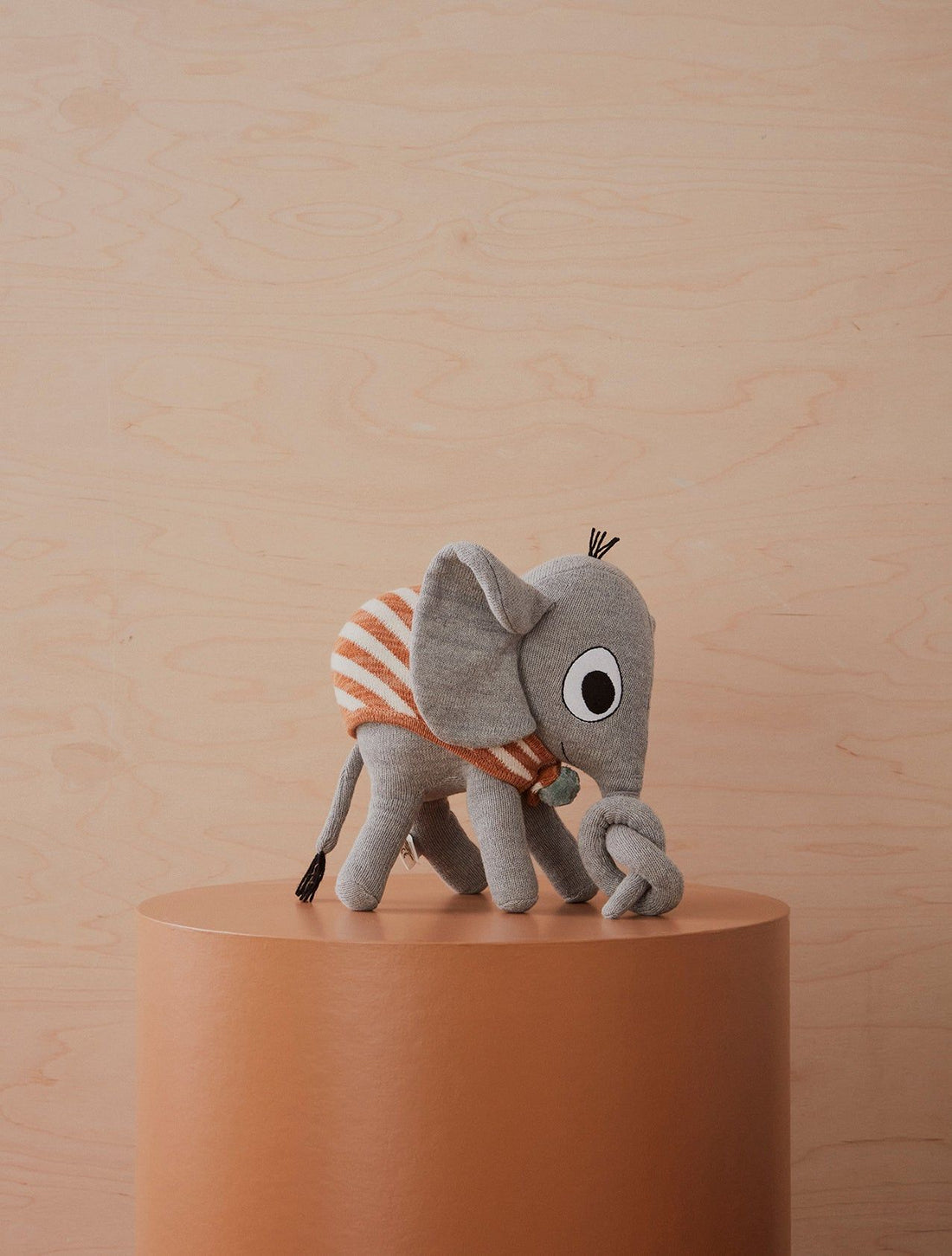 Oyoy mini elefant Henry - grå