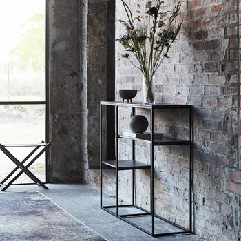 Muubs Konsol bord Hitch - Antique brass/black - Iron frame w/ alu top - W: 30 H: 90 L: 110 cm - DesignGaragen.dk.