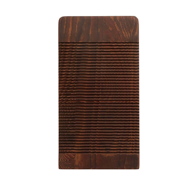 Smørrebræt Yami - Brun - Carbonized Ask - B: 14 H: 1,5 L: 26,5 cm - Muubs - DesignGaragen.dk