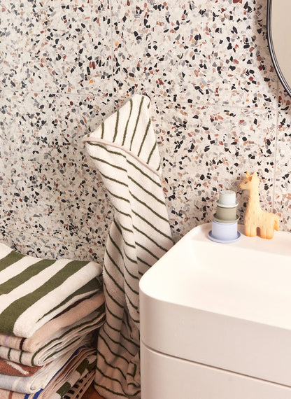 Oyoy mini raita handduk med huva