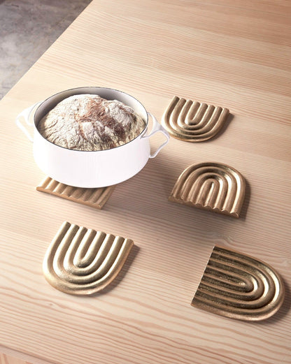 Oyoy Living Rainbow trived solid mässing