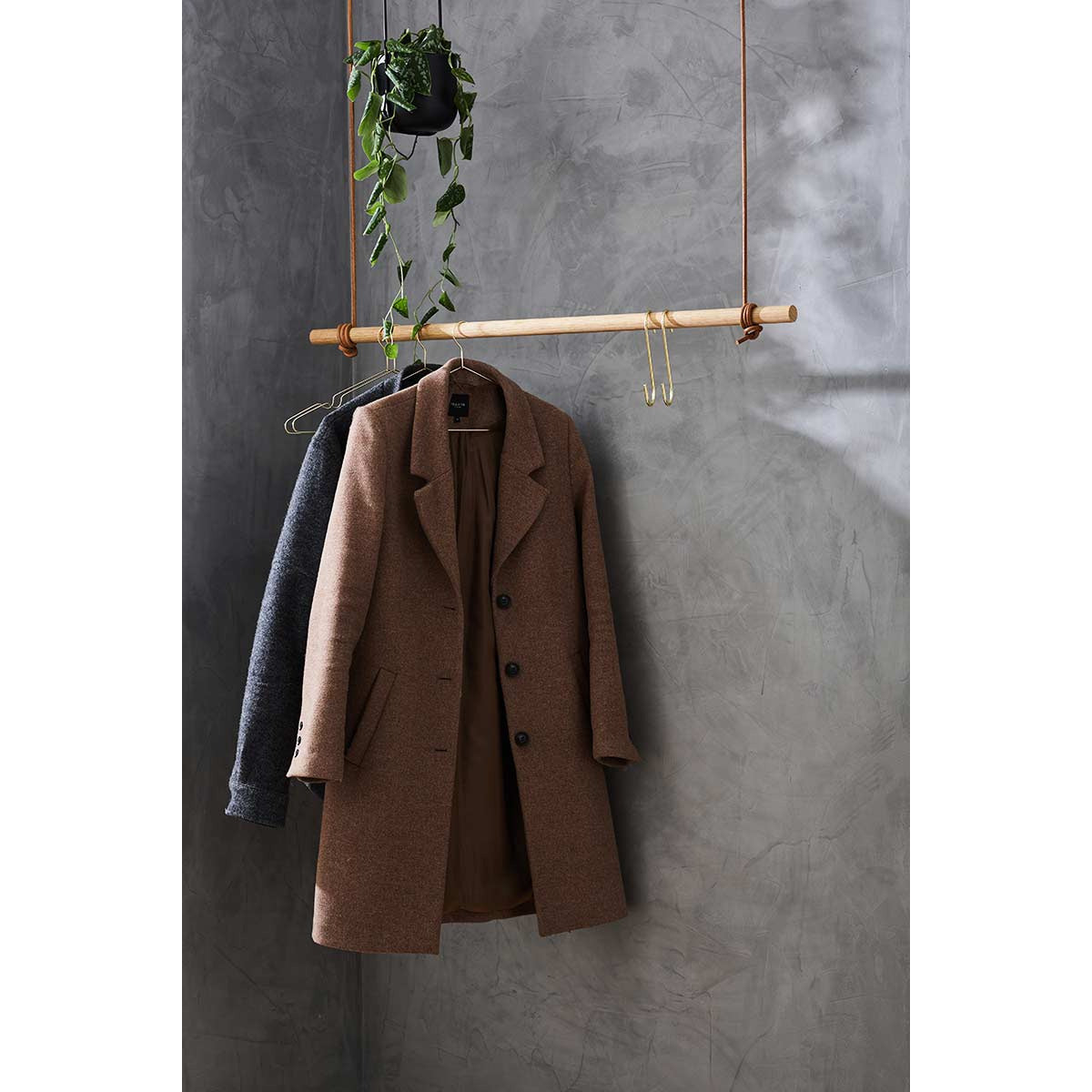 OAK Bøjlestang Med Læder - 80 cm - MOUD HOME - DesignGaragen.dk