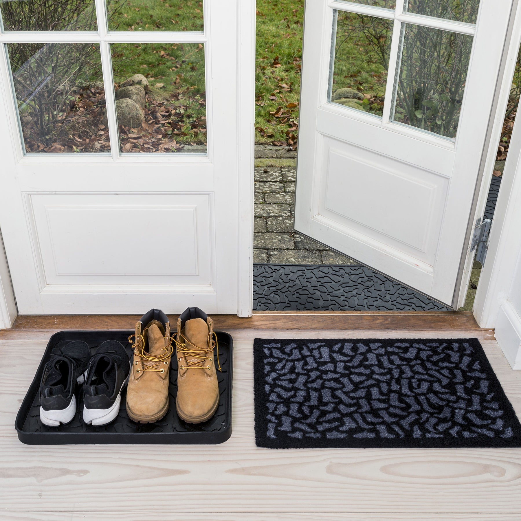 GULVMÅTTE 40 X 60 cm - FOOTWEAR/BLACK GREY - Tica Copenhagen - DesignGaragen.dk
