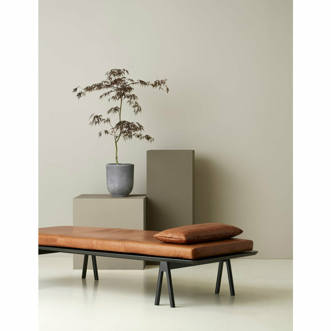 WOUD - Level daybed - Nougat/black 190x76,50x41 cm - WOUD - DesignGaragen.dk