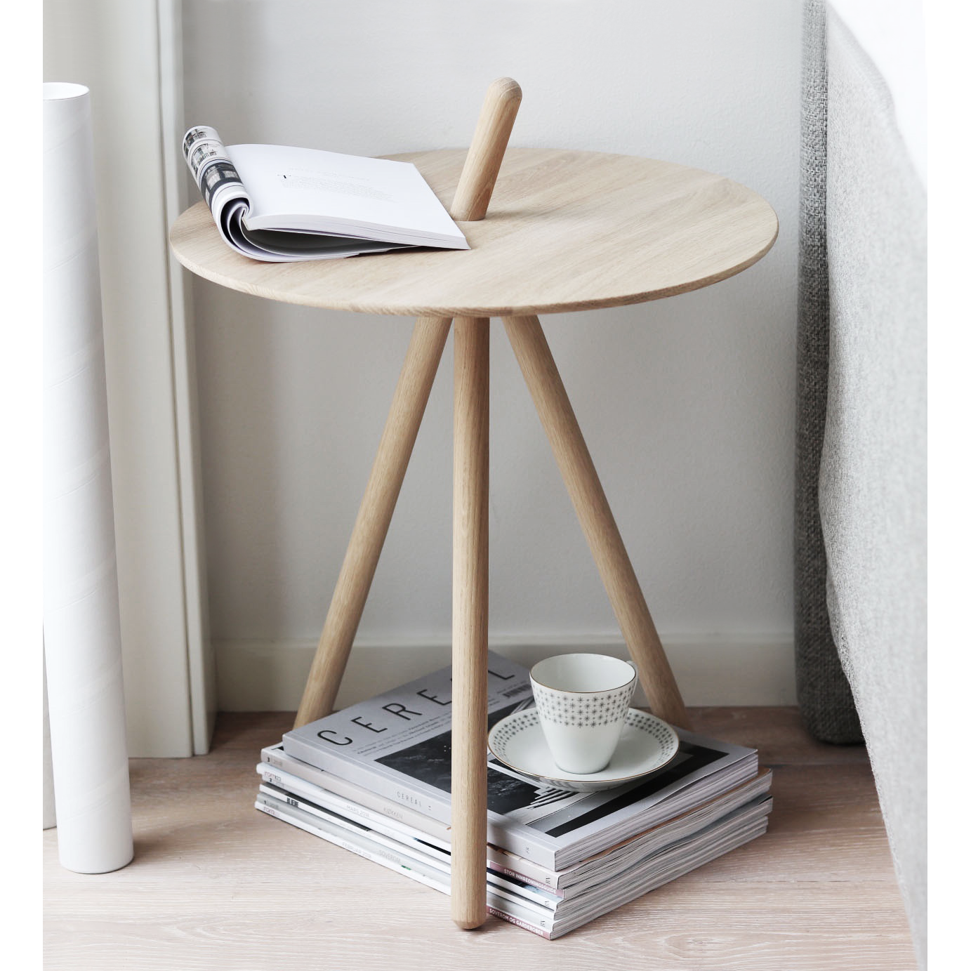 WOUD - Come Here side table - Black - WOUD - DesignGaragen.dk