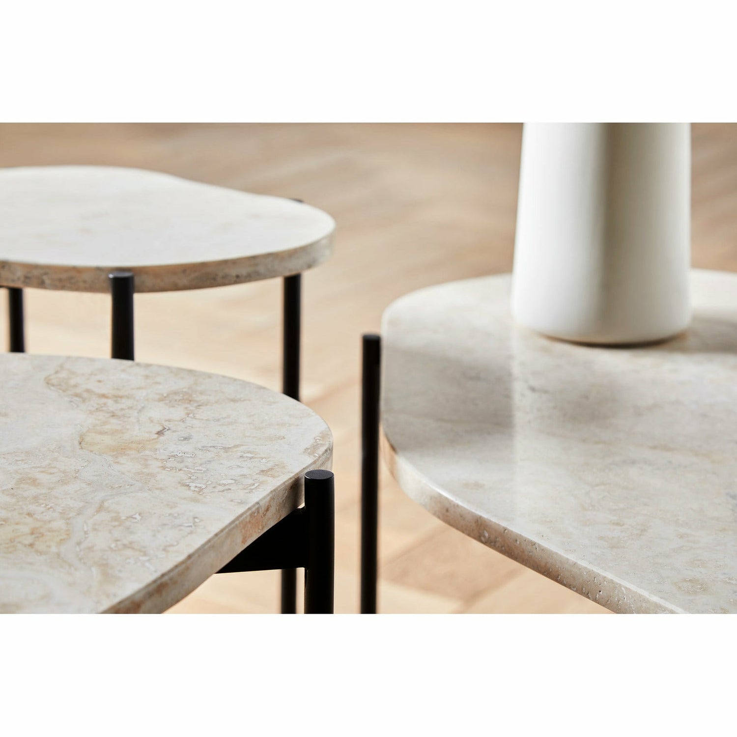 WOUD - La Terra occasional table (Large) - Ivory - WOUD - DesignGaragen.dk