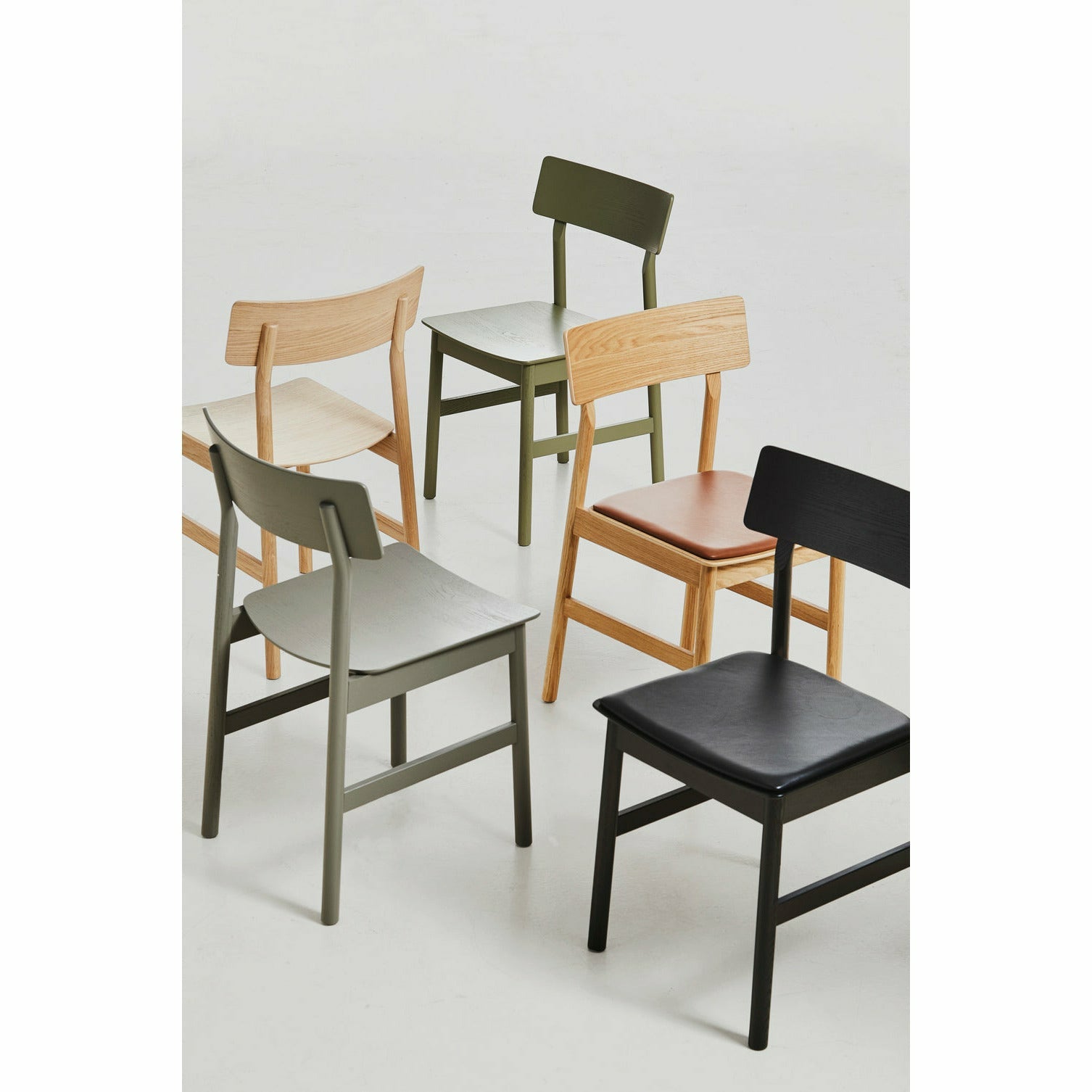 WOUD - Pause dining chair 2.0 - Taupe - WOUD - DesignGaragen.dk