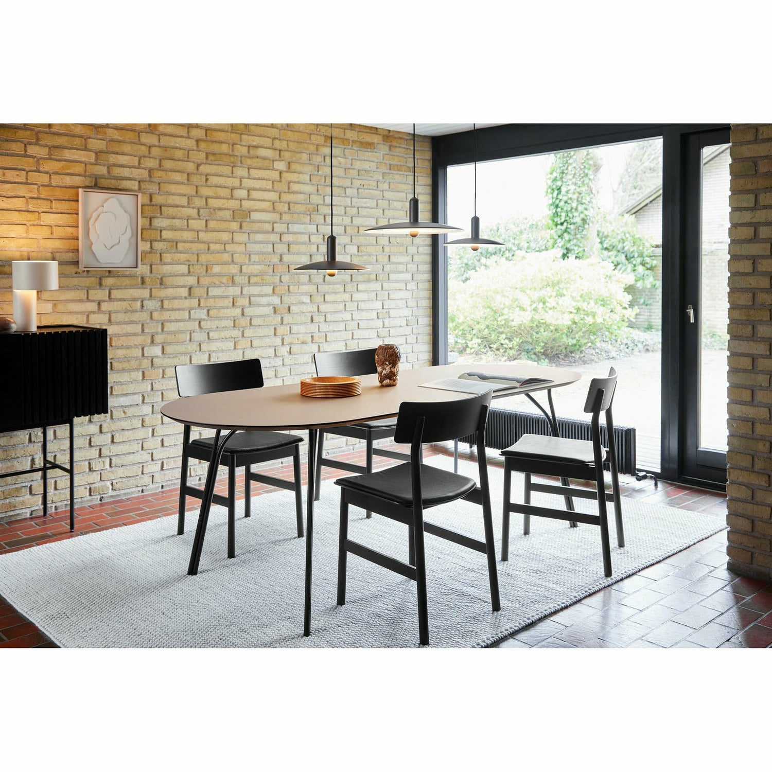 WOUD - Tree dining table (220 cm) - Beige/black - WOUD - DesignGaragen.dk