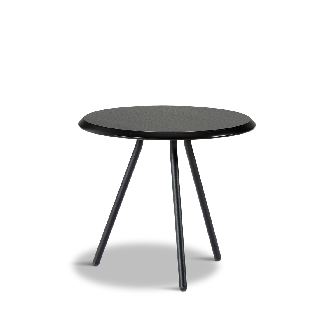 WOUD - Soround side table - Black ash (Ø45xH40,50) - WOUD - DesignGaragen.dk