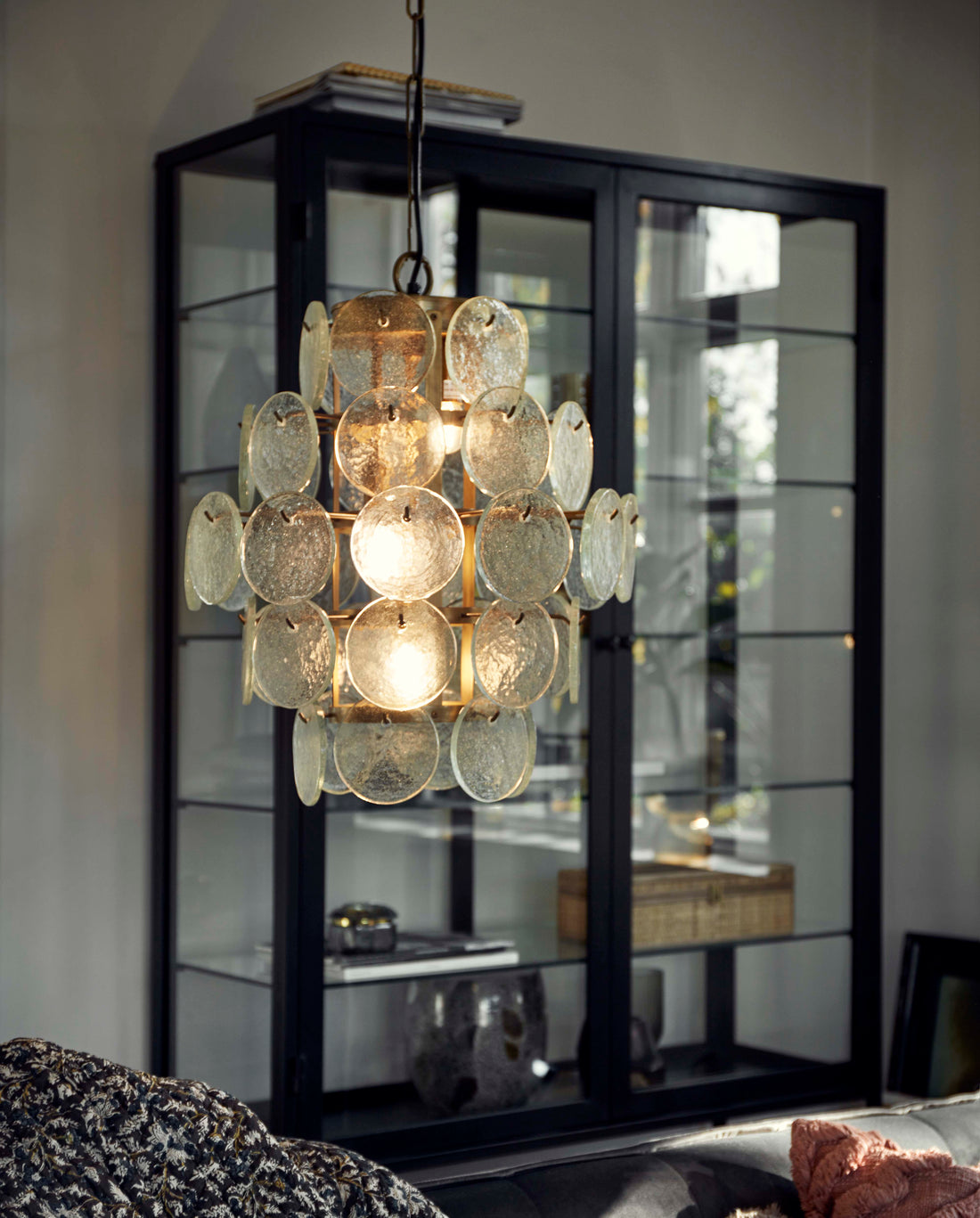 Hänge i gyllene järn och klart glas - H50 cm