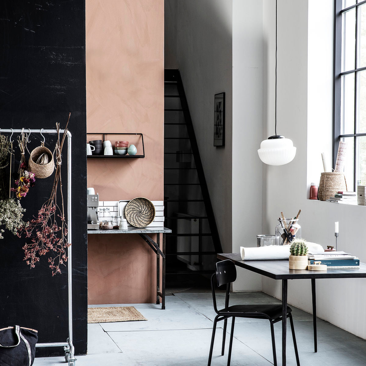 House Doctor - Matbord, HDSlated, Svart