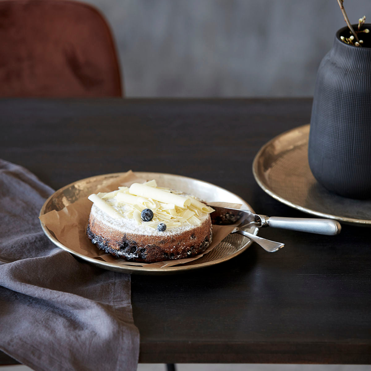 House Doctor - bricka, HDCarve, antikt silver