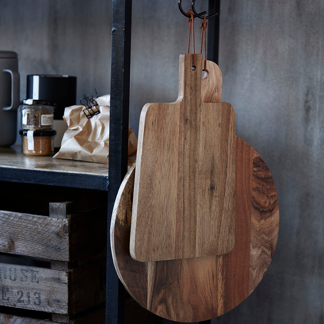 House Doctor Cutting Board, Acacia, Nature-W: 50 CM, H: 1,5 cm, DIA: 50 cm